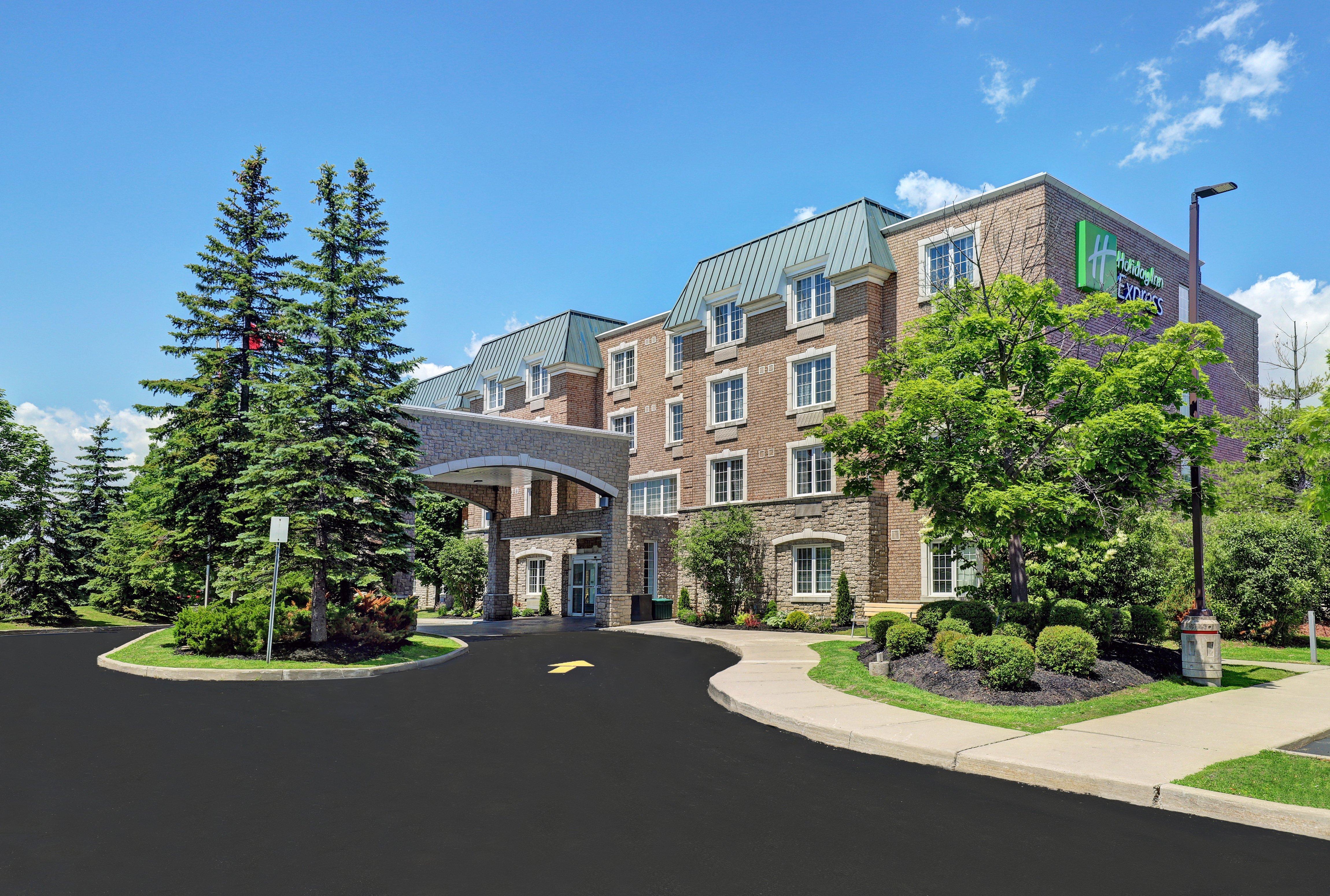 Holiday Inn Express Whitby Oshawa By Ihg Exteriör bild