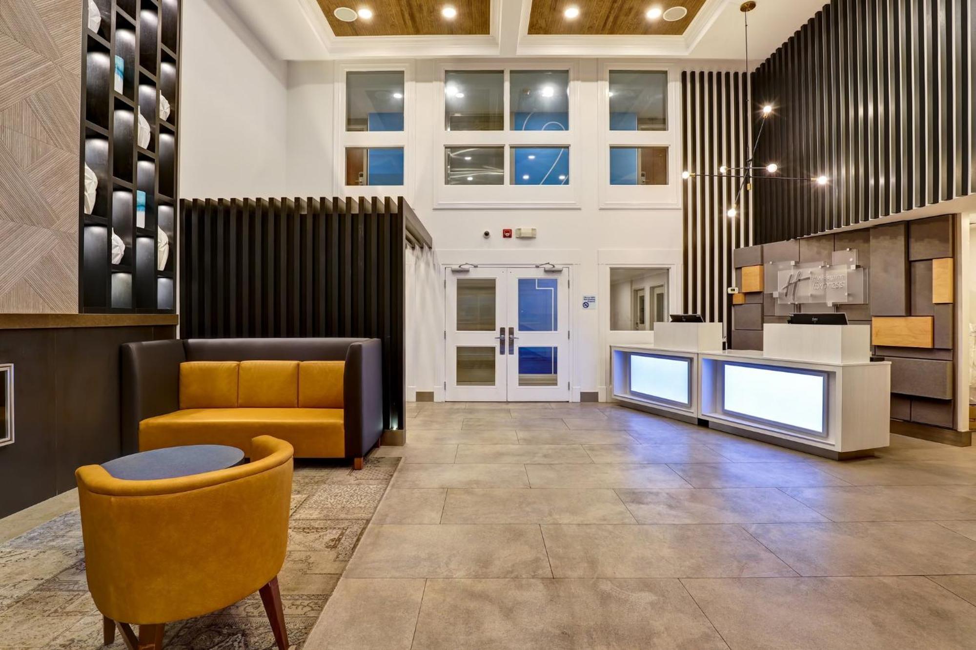 Holiday Inn Express Whitby Oshawa By Ihg Exteriör bild