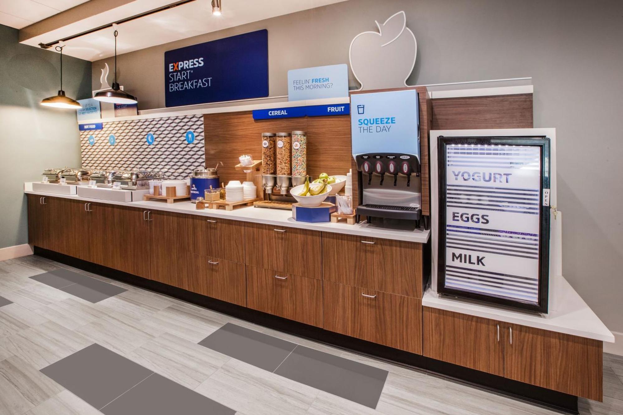 Holiday Inn Express Whitby Oshawa By Ihg Exteriör bild