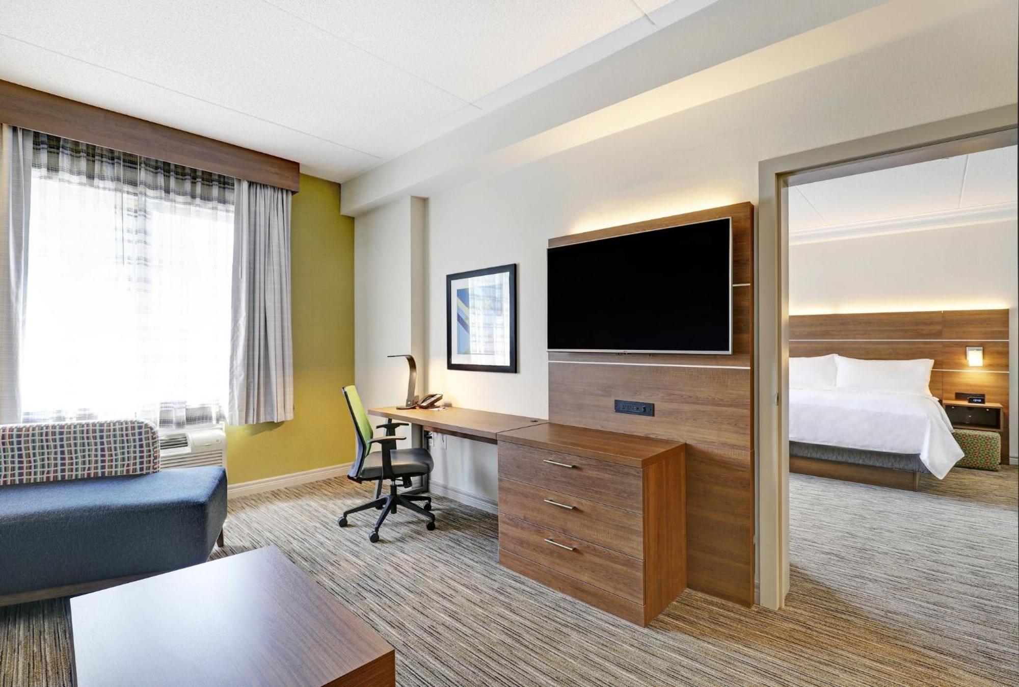 Holiday Inn Express Whitby Oshawa By Ihg Exteriör bild